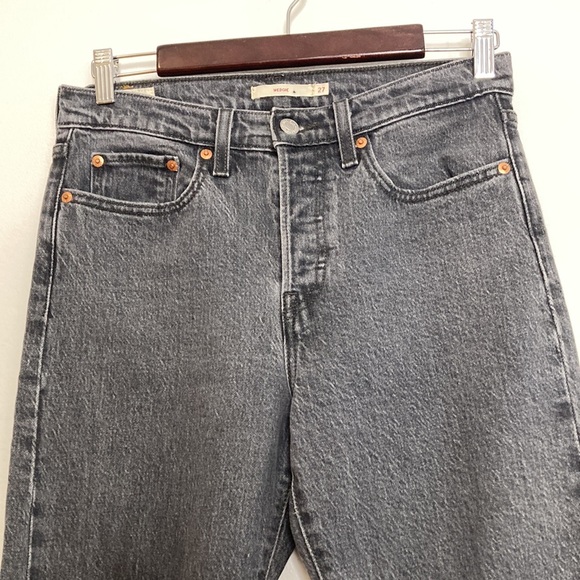 Levi's Jeans Womens 27 x 28 Gray Wedgie Fit High Rise Taper Leg - Picture 3 of 14